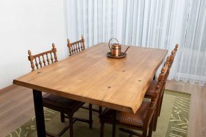 Massivholztisch mit 2 baumkante in English Oak 160x90 cm